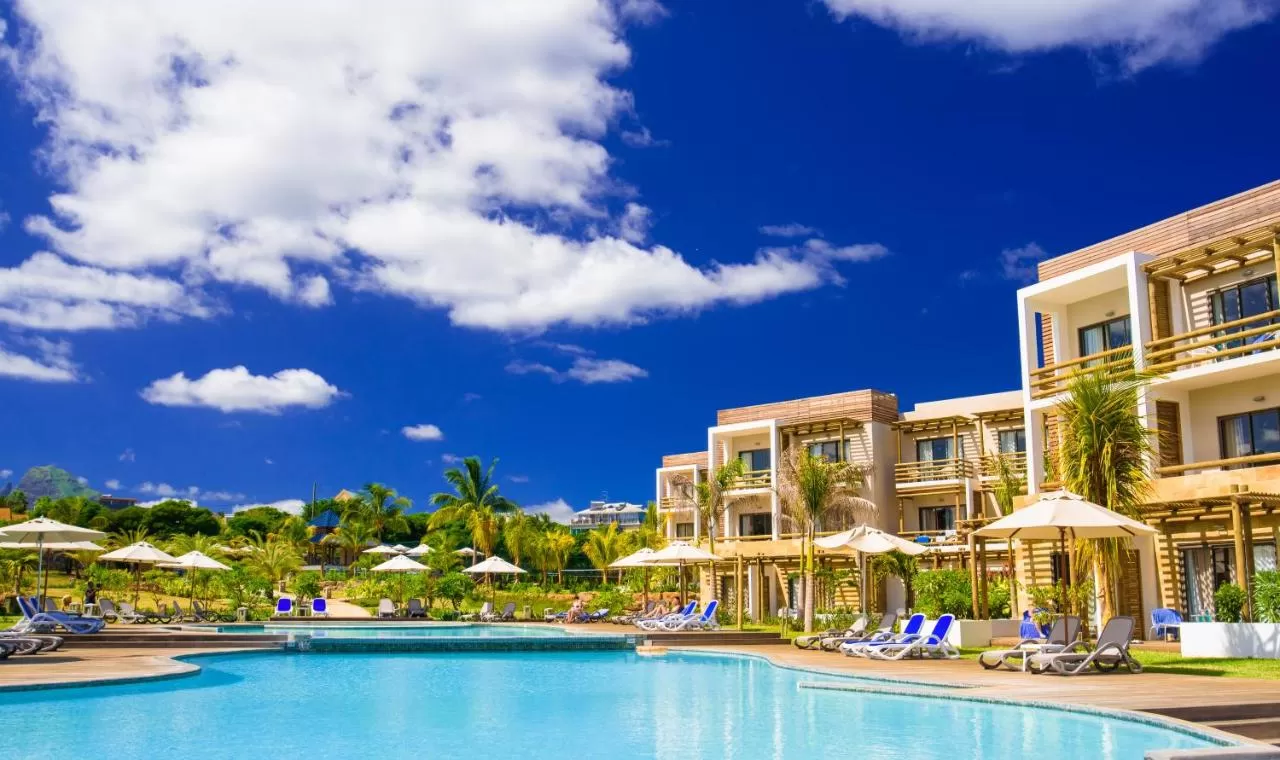 Anelia Resort & Spa: Beachfront Accommodation in Mauritius
