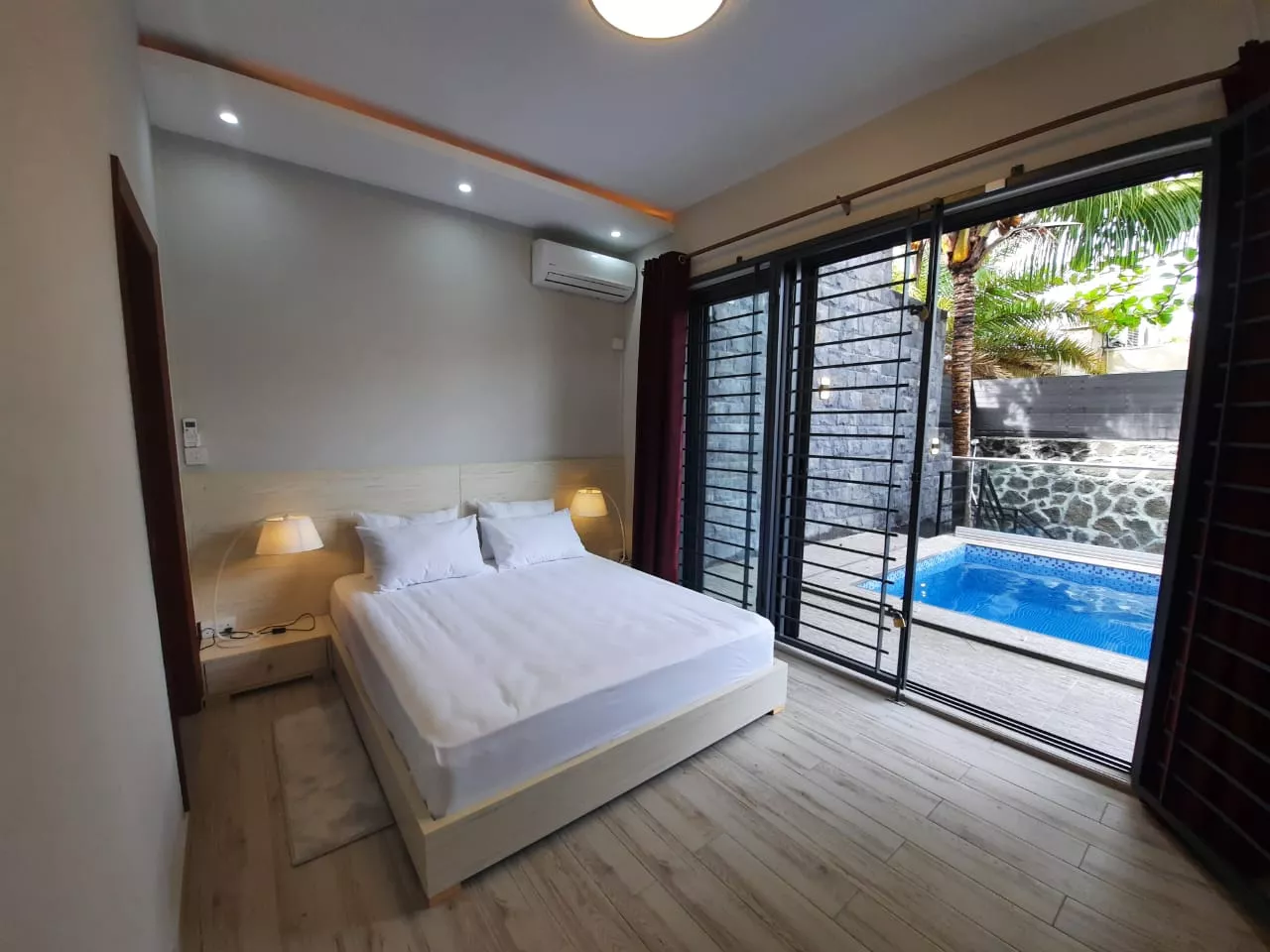 Luxury Villa Rental at Royal Residence B2 with Private Pool
