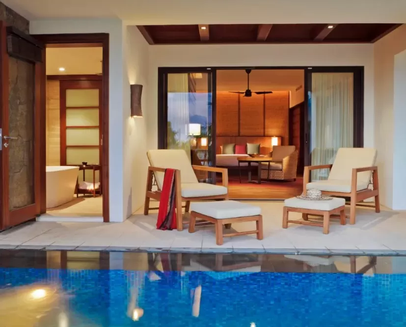 Luxury Pool suite with garden