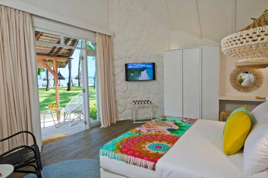Garden Bungalow Room