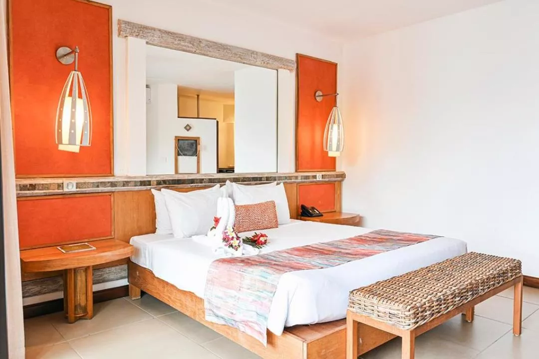 Deluxe Room with Sea View
