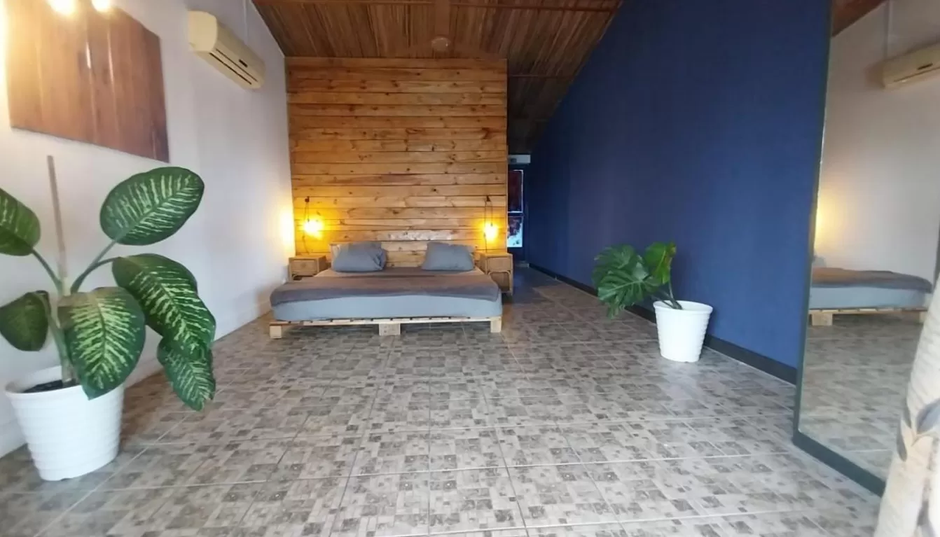 Room 10: Deluxe Terrace & Beachfront